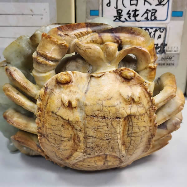 高價收購和田青玉雕件